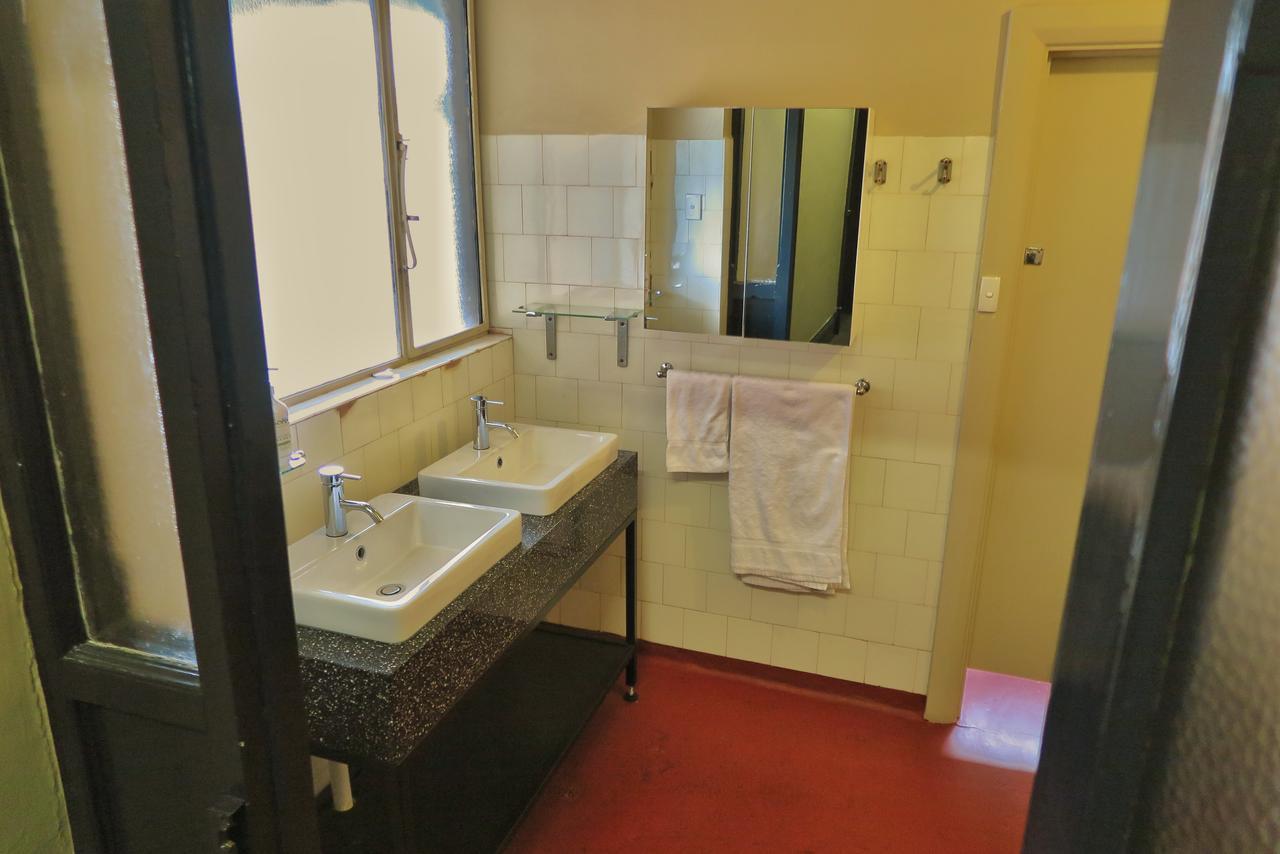 Pretoria Hotel マナム エクステリア 写真